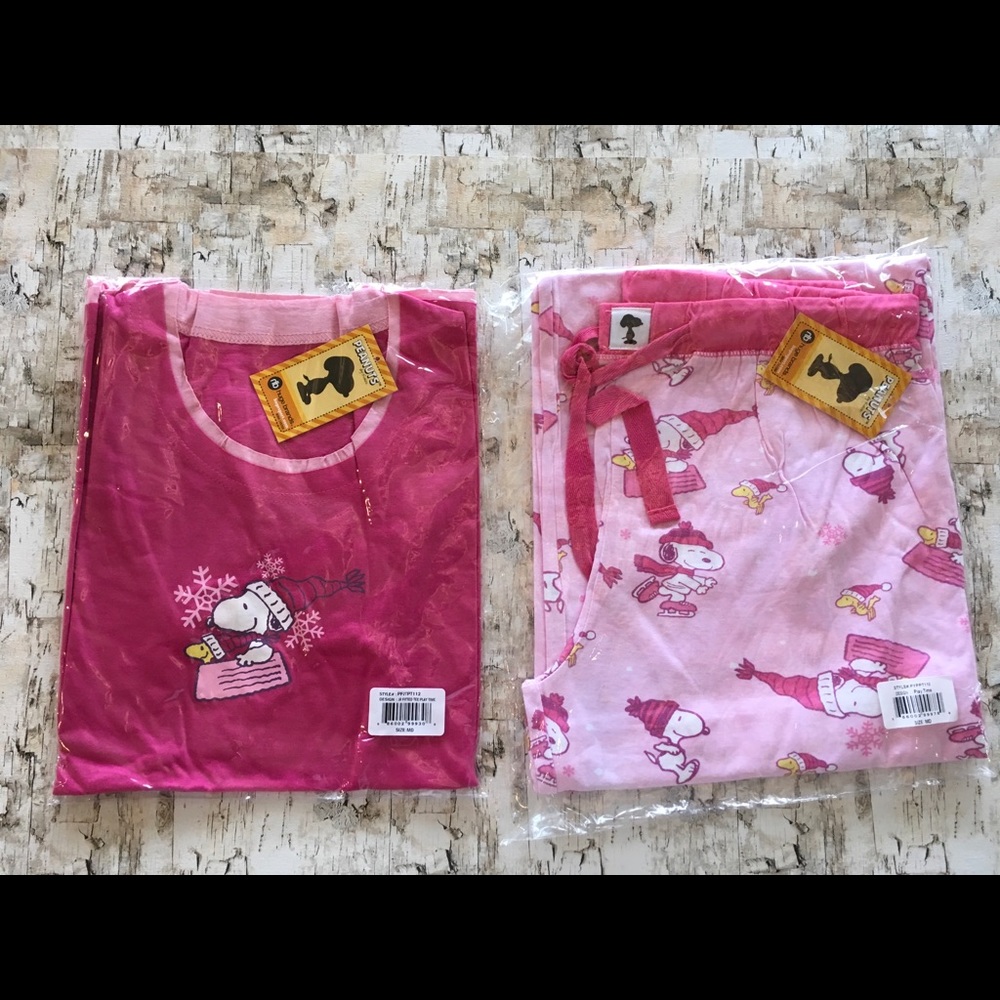 Peanuts Snoopy Play Time Medium Pajamas for Women